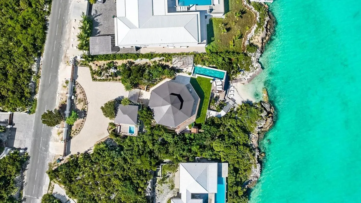 Stunning Villa, Private Beach, Pool, Guest House, Dock Providenciales Villa