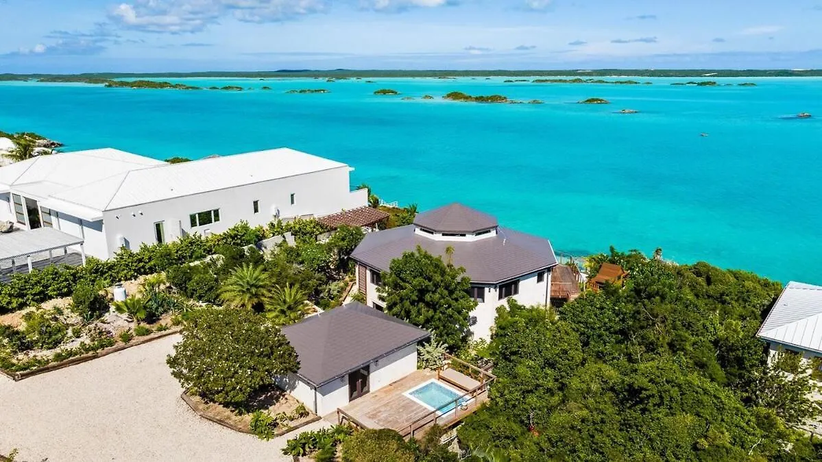 Stunning Villa, Private Beach, Pool, Guest House, Dock Providenciales