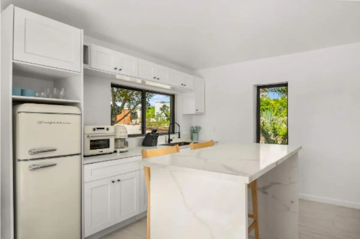 Villa Stunning Villa, Private Beach, Pool, Guest House, Dock Providenciales