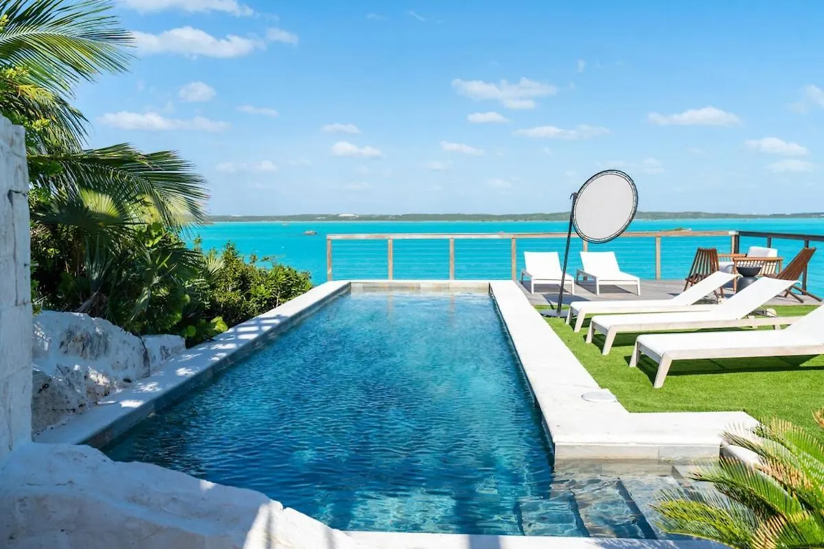 Stunning Villa, Private Beach, Pool, Guest House, Dock Providenciales