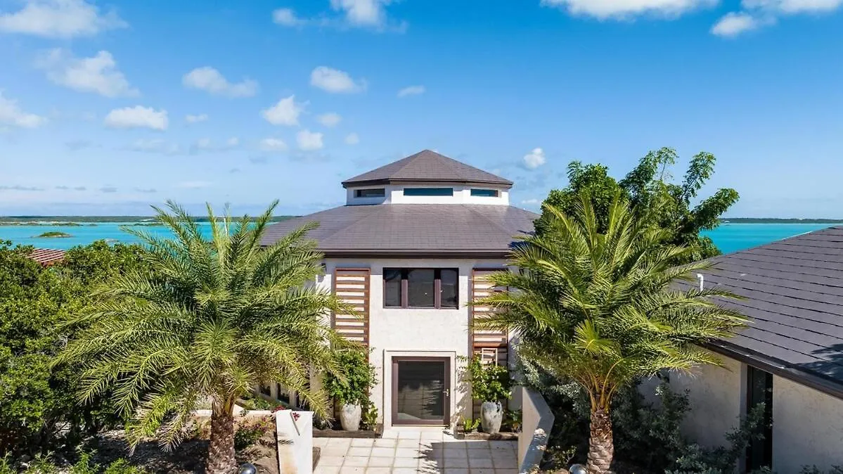 Villa Stunning Villa, Private Beach, Pool, Guest House, Dock Providenciales