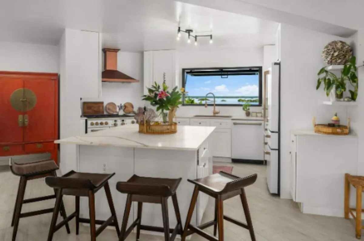 Stunning Villa, Private Beach, Pool, Guest House, Dock Providenciales Villa
